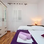 Robi 아파트 Prožura