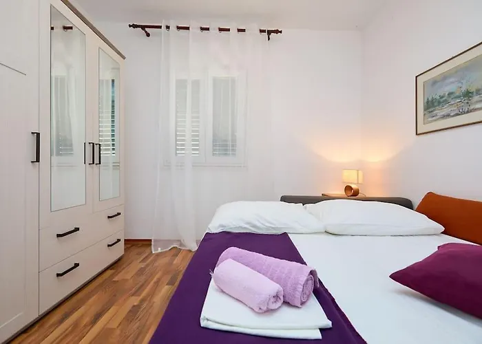 Robi Lejlighed Prožura