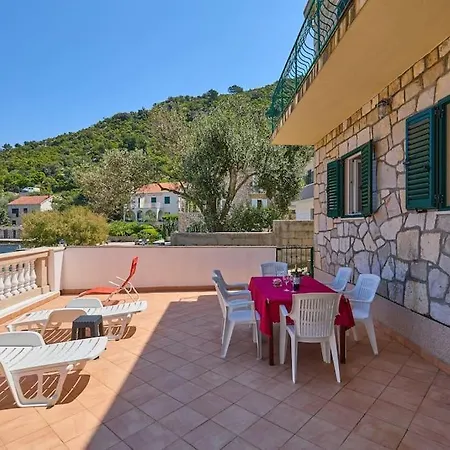 Robi Apartment Prožura